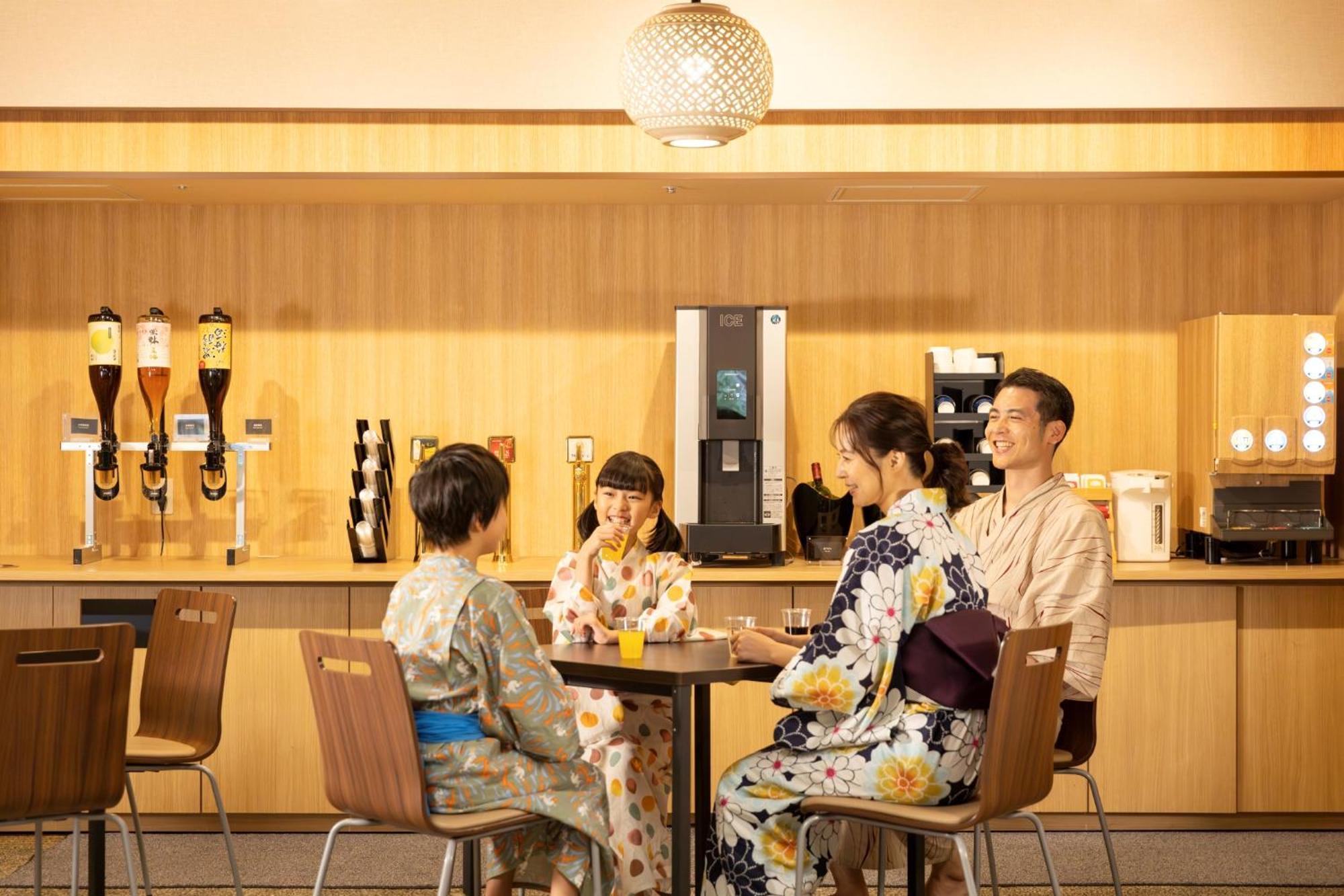 Ooedo Onsen Monogatari Premium Kaga Maruya Otel Dış mekan fotoğraf